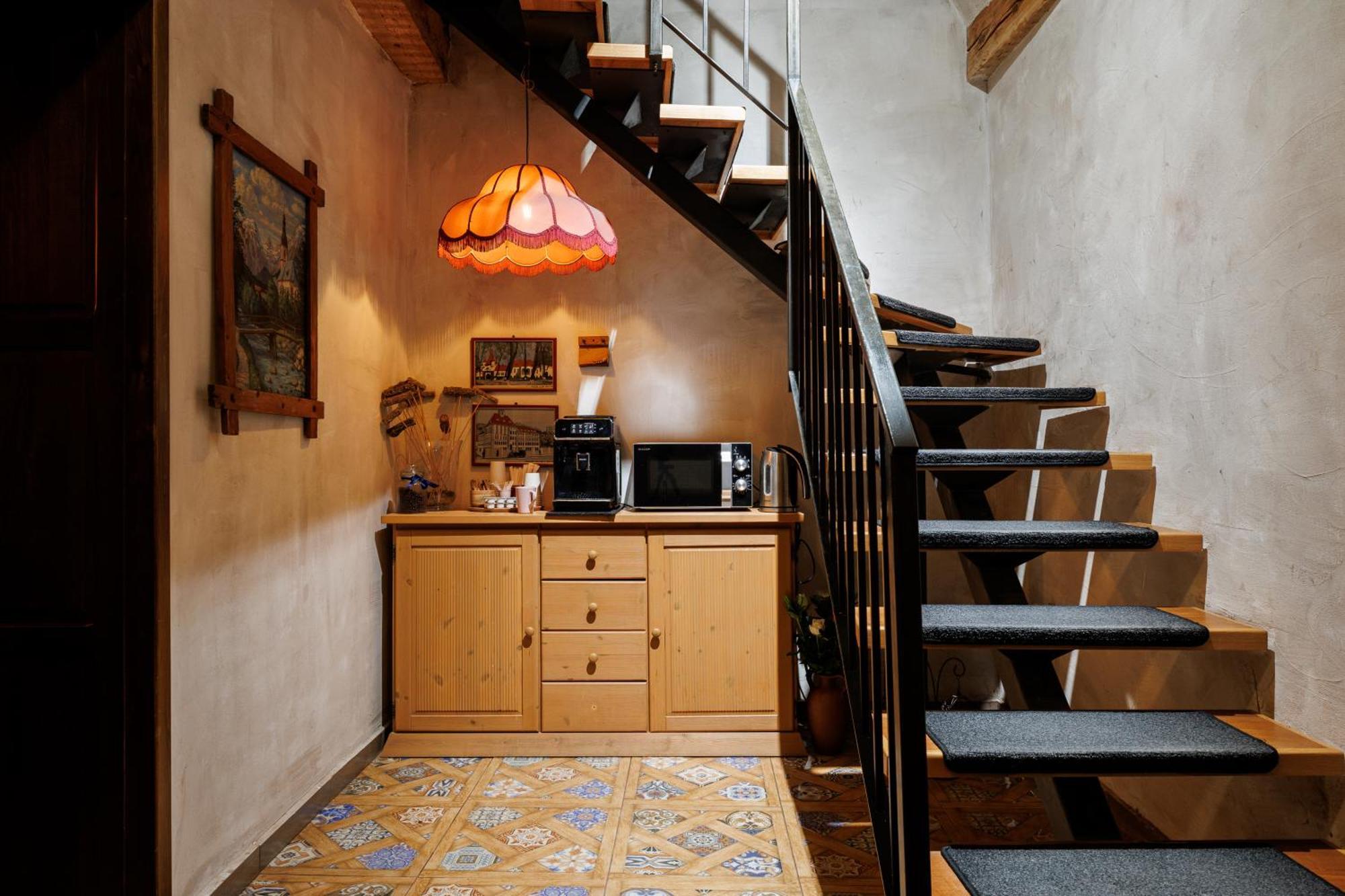 Wood House Republicii Hotel Braşov Buitenkant foto